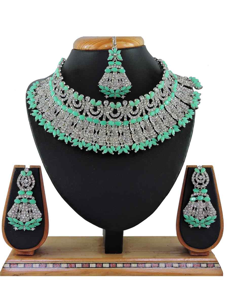 Mint Alloy Festival Wear Kundan Necklace