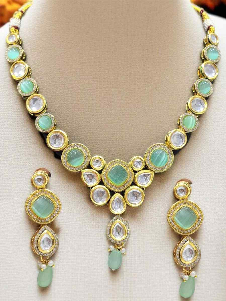 Mint Green And Gold Alloy Wedding Party Festival Wear Kundan Necklace