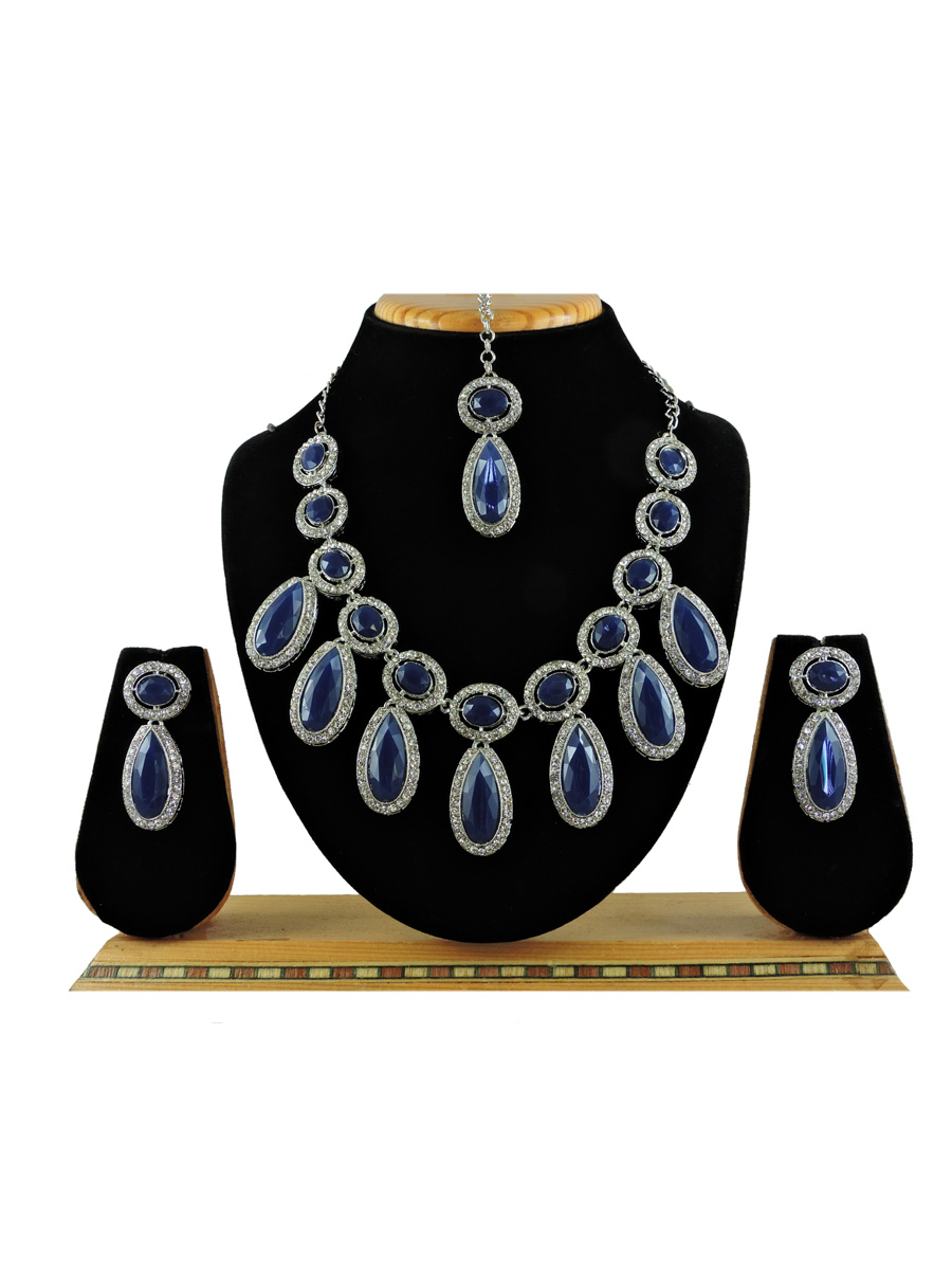Montana Alloy Festival Wear Kundan Necklace