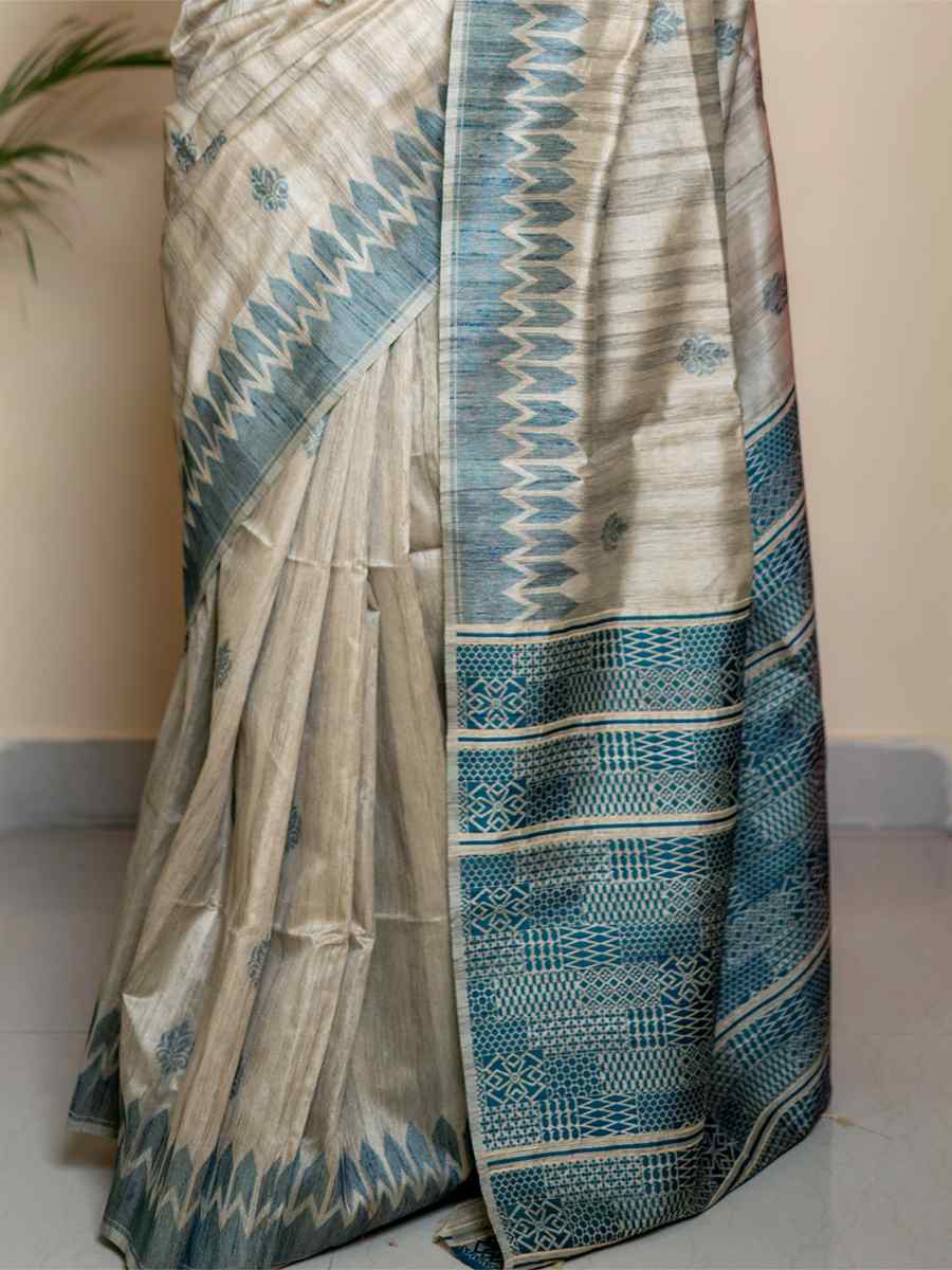 More Peach Tussar Silk Handwoven Casual Festival Classic Style Saree