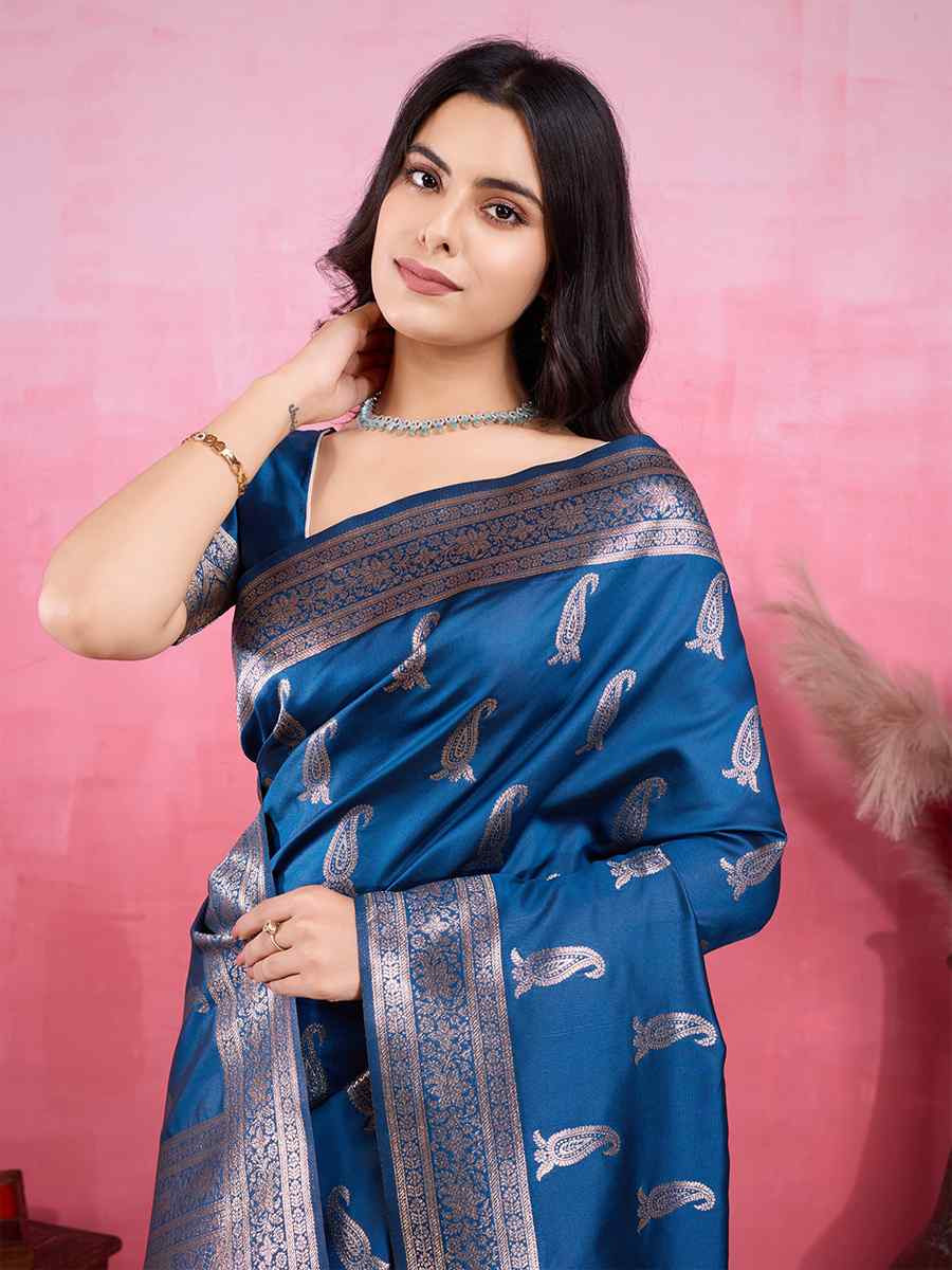 Morpich Kanjivaram Silk Handwoven Festival Wedding Fancy Heavy Border Saree