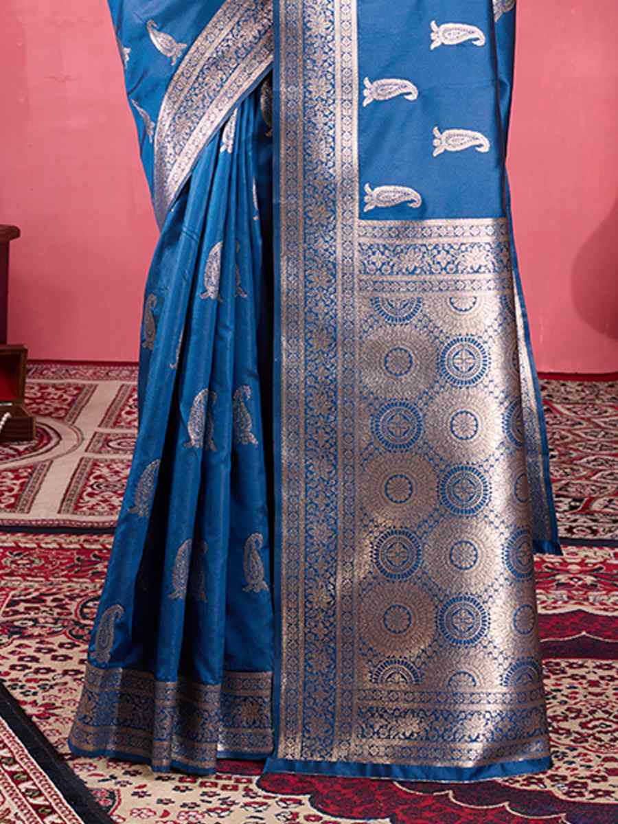 Morpich Kanjivaram Silk Handwoven Festival Wedding Fancy Heavy Border Saree