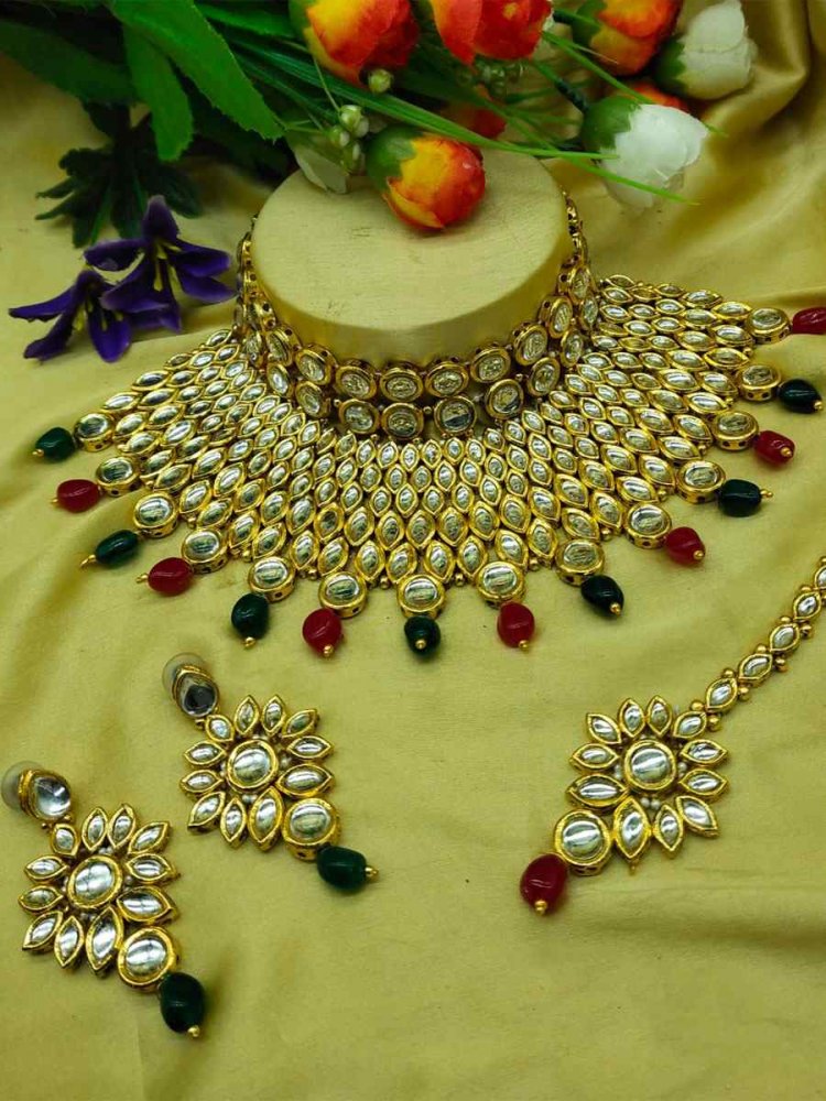 Multi Alloy Bridal Wear Kundan Necklace