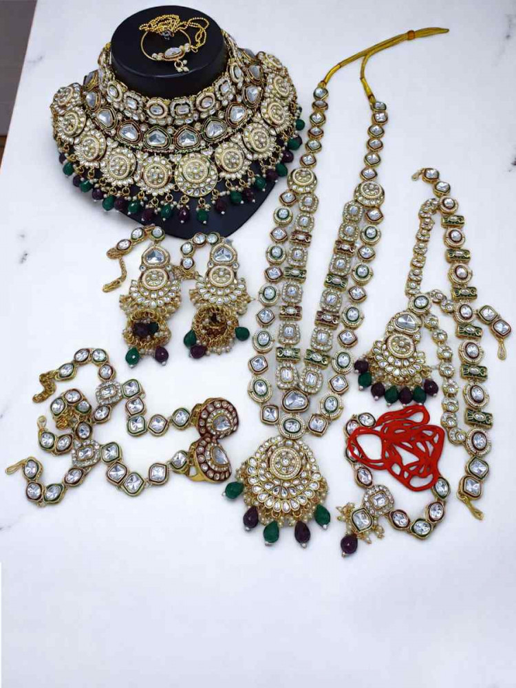 Image of Multi Alloy Festival Traditional Bridal Wear Kundan Bridal Sets