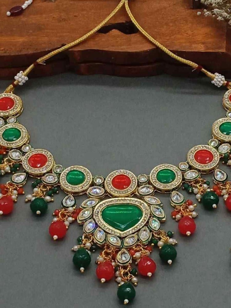 Multi Alloy Metal Festival Wear Kundan Necklace