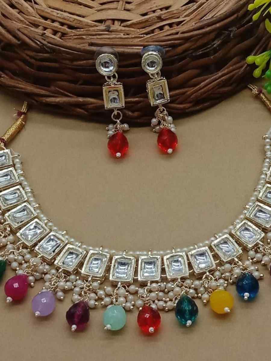 Multi Alloy Metal Festival Wear Kundan Necklace