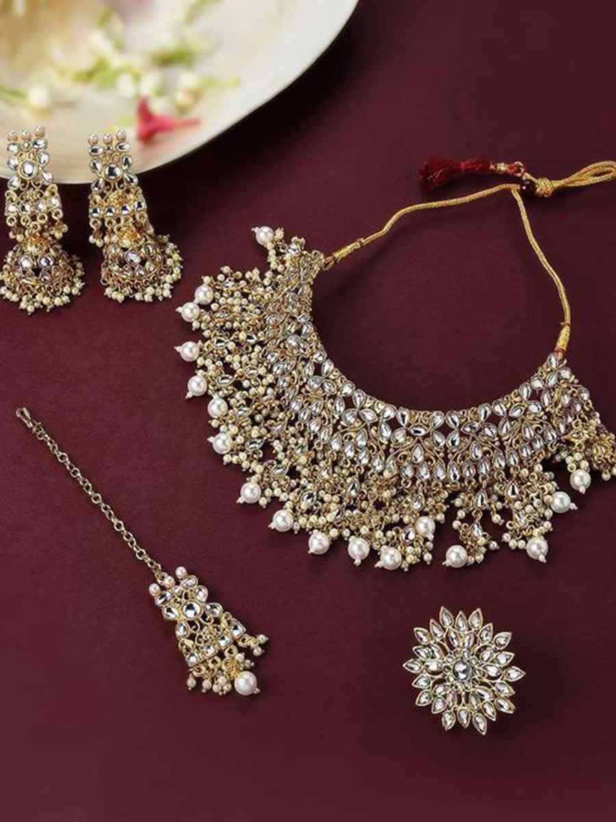 Multi Alloy Metal Festival Wear Kundan Necklace