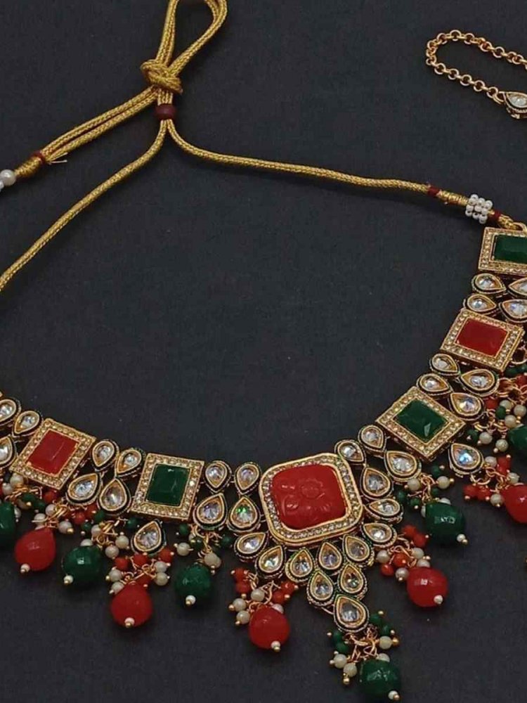 Multi Alloy Metal Festival Wear Kundan Necklace