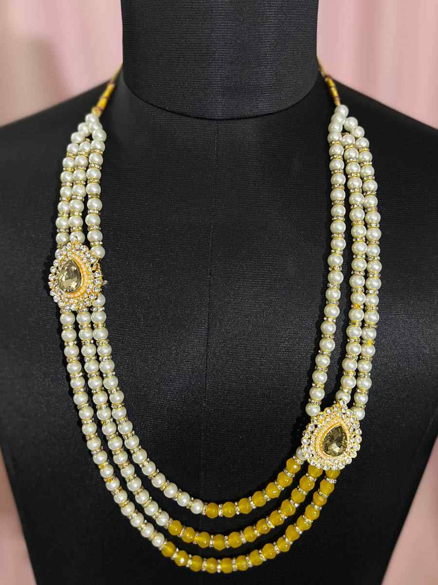 Multi Alloy Moti Wedding Wear Pearls Necklace