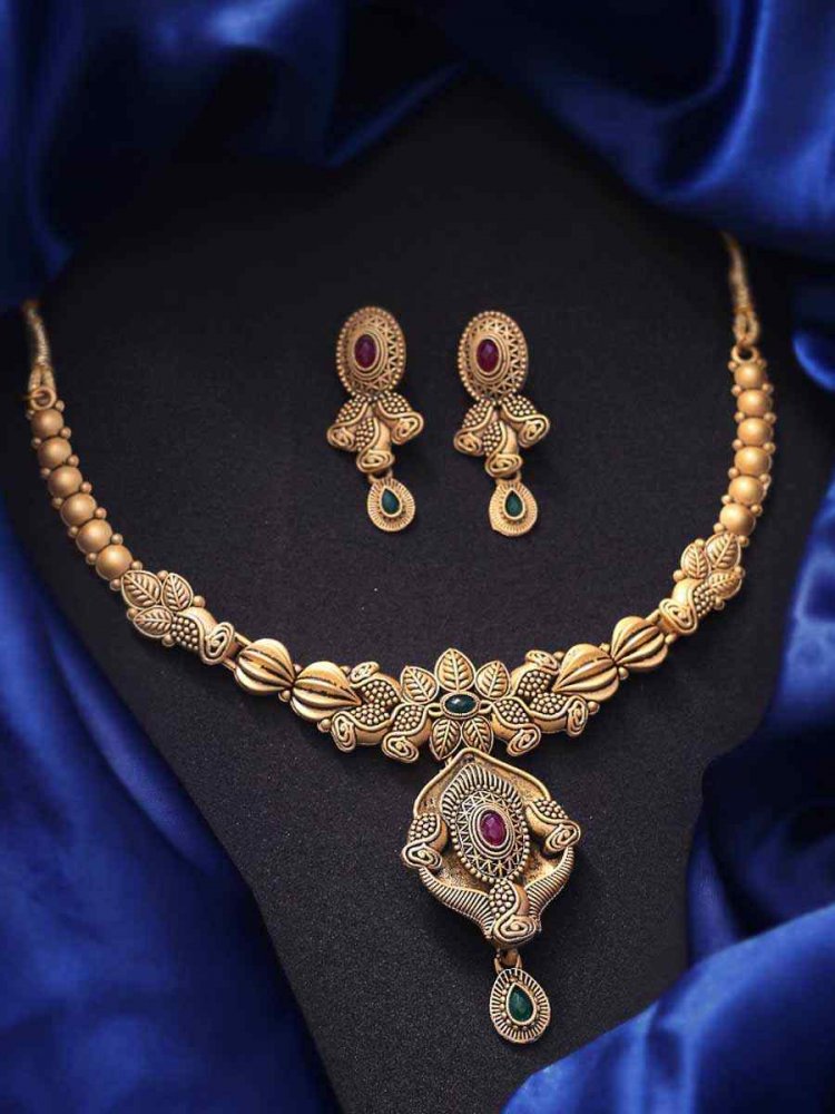 Multi Alloy Traditional Wear Meenakari Necklace