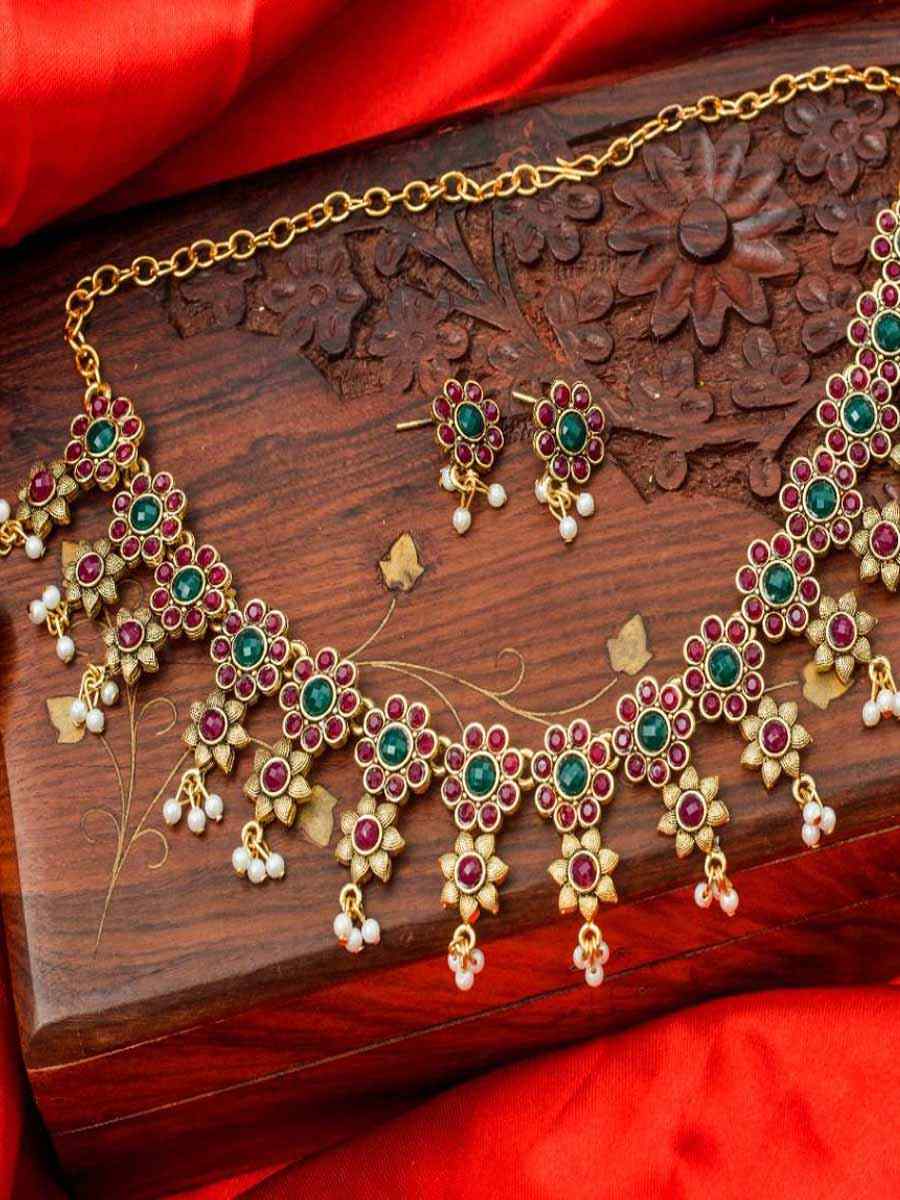 Multi Alloy Traditional Wear Meenakari Necklace