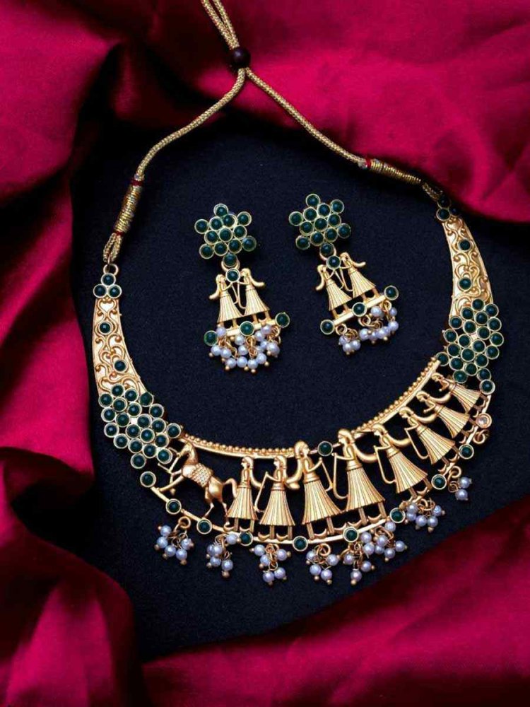 Multi Alloy Traditional Wear Meenakari Necklace