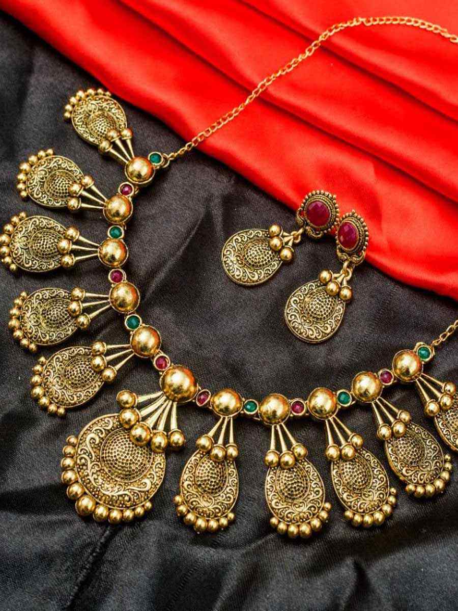 Multi Alloy Traditional Wear Meenakari Necklace