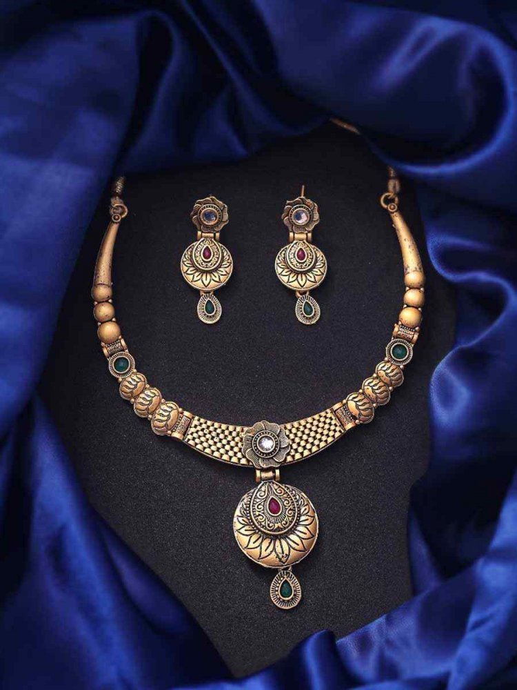 Multi Alloy Traditional Wear Meenakari Necklace