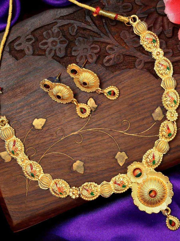 Multi Alloy Traditional Wear Meenakari Necklace