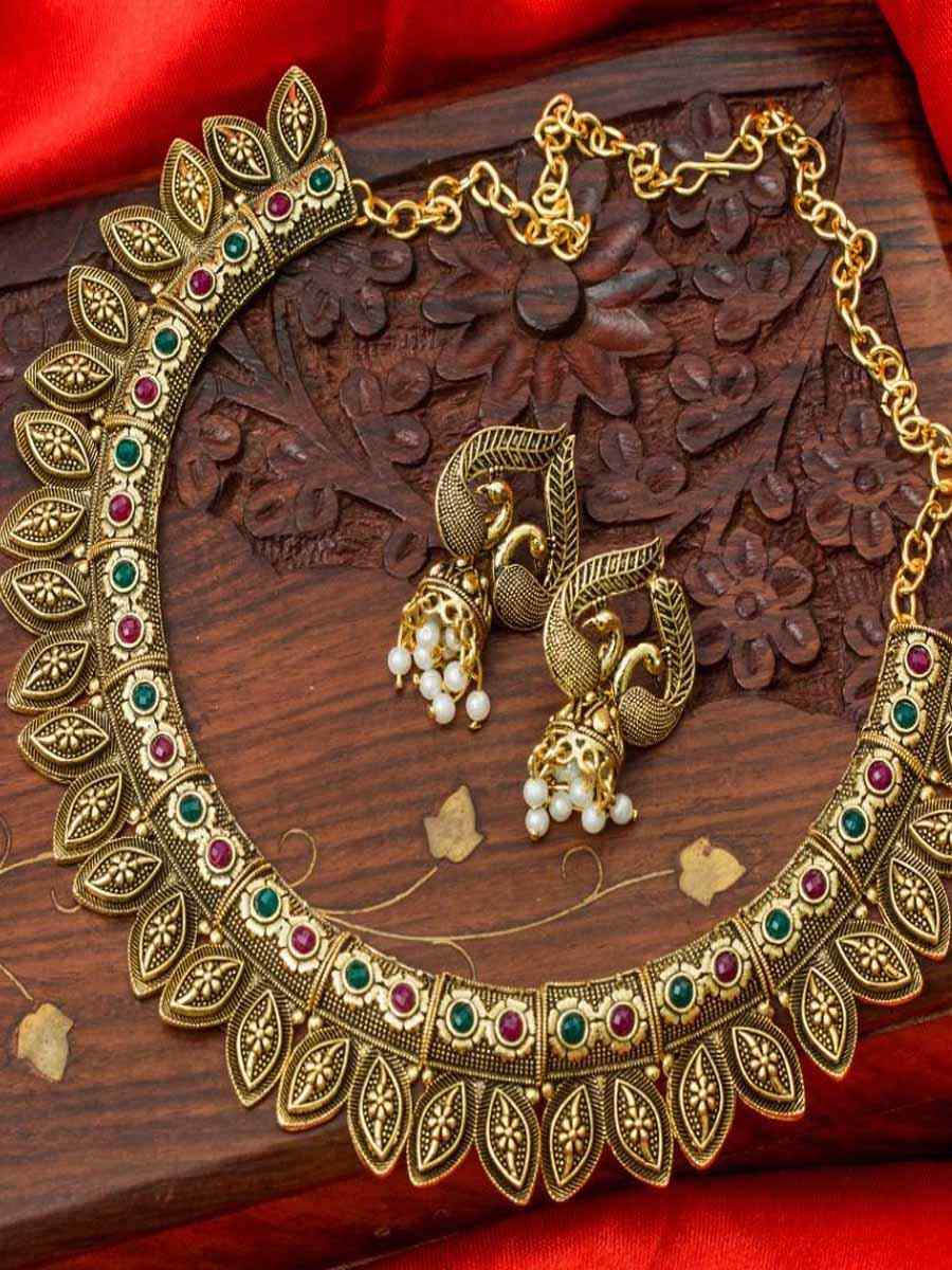 Multi Alloy Traditional Wear Meenakari Necklace