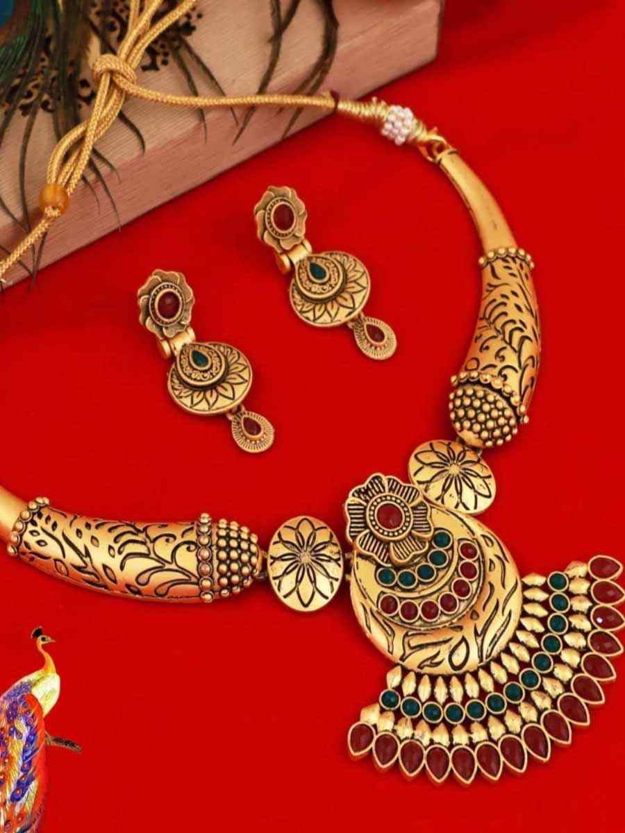 Multi Alloy Traditional Wear Meenakari Necklace