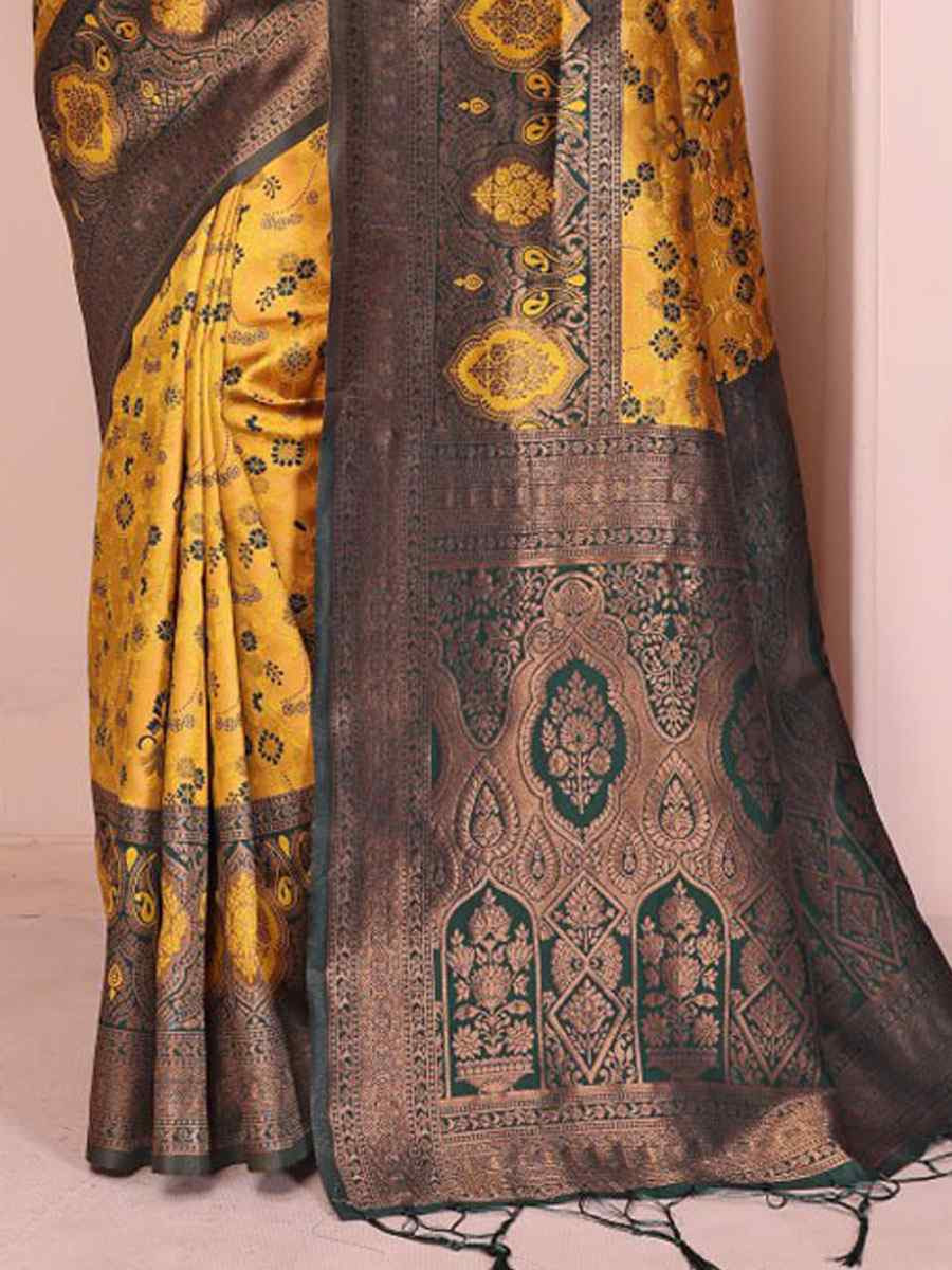 Multi Banarasi Silk Handwoven Traditional Bridal Reception Festival Wedding Fancy Heavy Border Saree