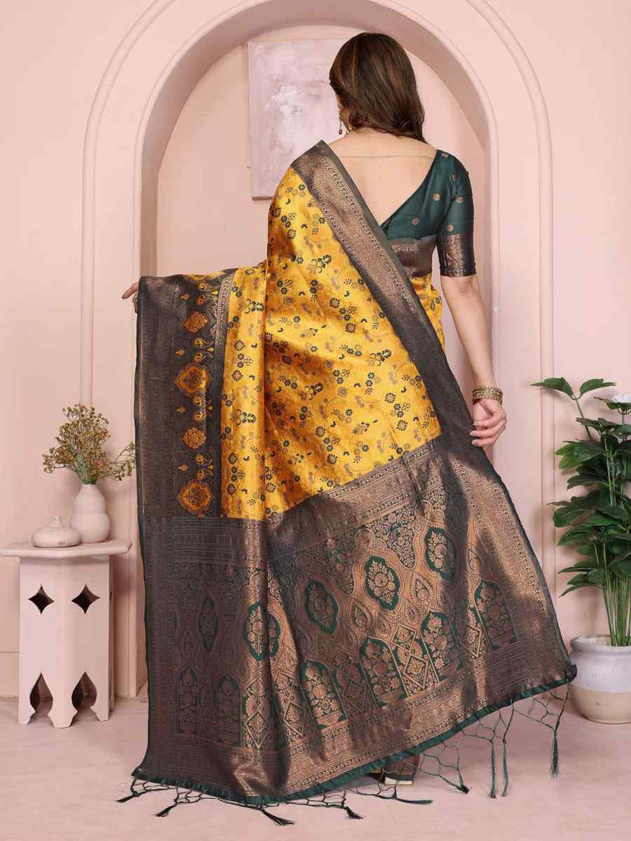 Multi Banarasi Silk Handwoven Traditional Bridal Reception Festival Wedding Fancy Heavy Border Saree