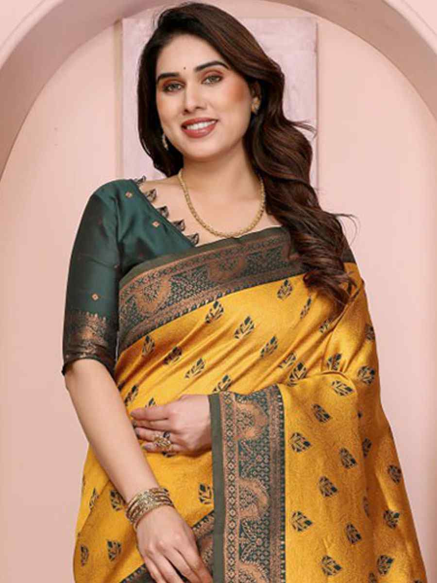 Multi Banarasi Silk Handwoven Traditional Bridal Reception Festival Wedding Fancy Heavy Border Saree