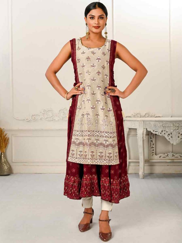 Buy Grey Kurta Chanderi Printed Floral Motifs Round Balsam And Pant Set For  Women by Baise Gaba Online at Aza Fashions.