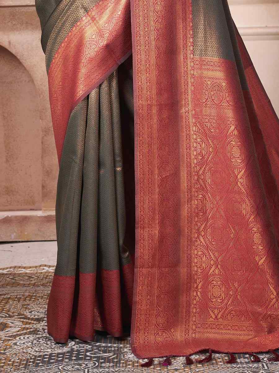 Multi Green Kanjivaram Silk Handwoven Wedding Festival Heavy Border Saree