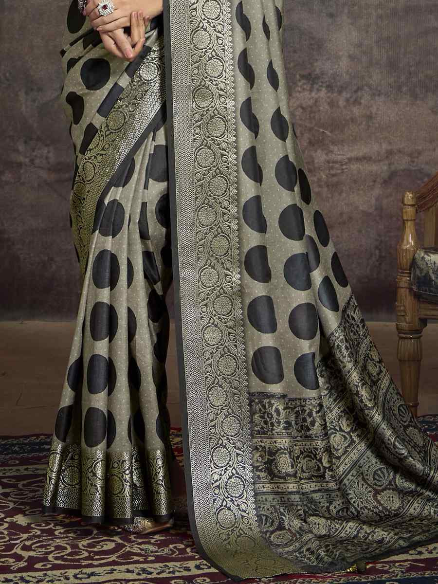 Multi Silk Handwoven Festival Wedding Fancy Heavy Border Saree