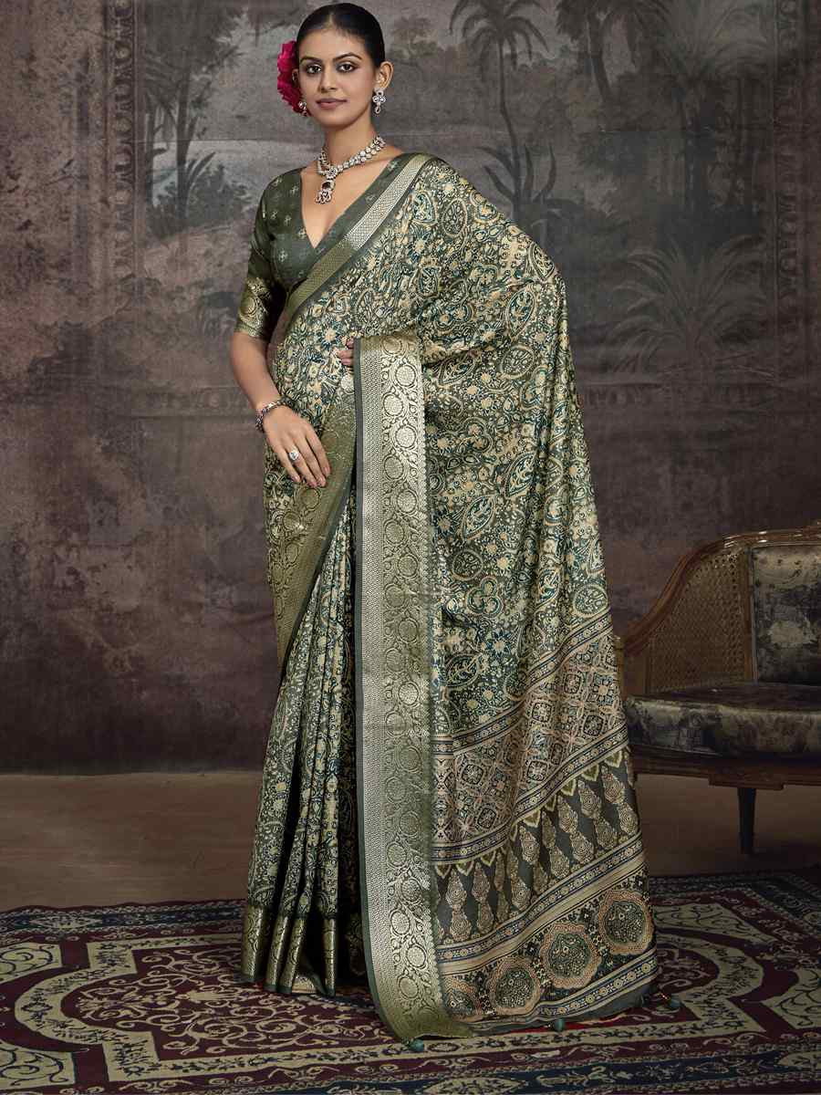Multi Silk Handwoven Festival Wedding Fancy Heavy Border Saree