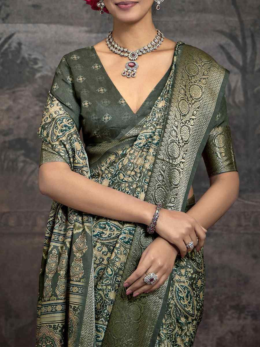 Multi Silk Handwoven Festival Wedding Fancy Heavy Border Saree