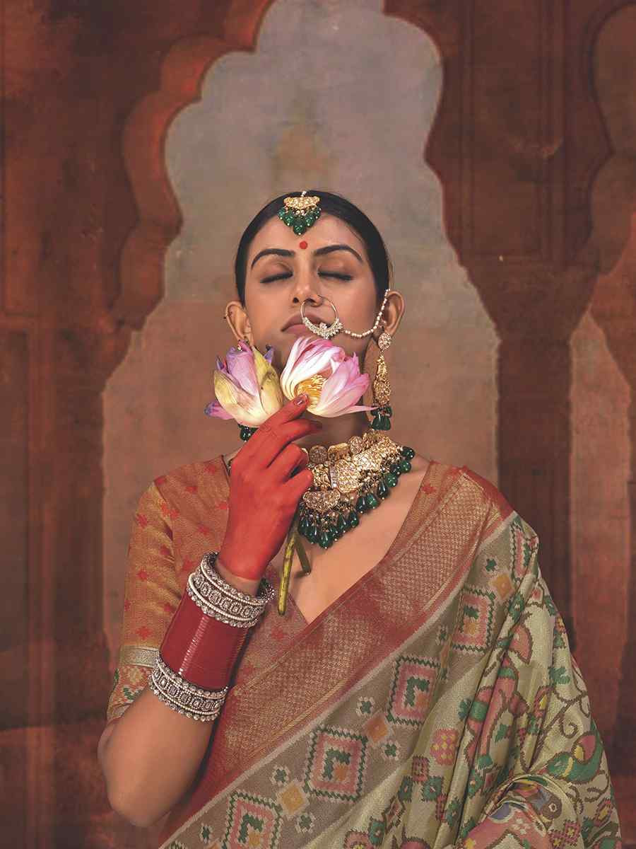 Multi Silk Handwoven Festival Wedding Fancy Heavy Border Saree