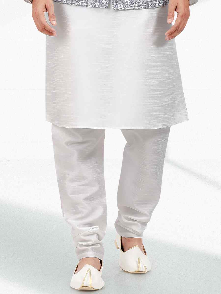 Off White Art Banarasi Silk Woven Festival Party Kurta