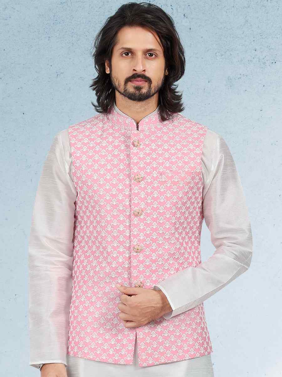 Off White Art Banarasi Silk Woven Festival Party Kurta