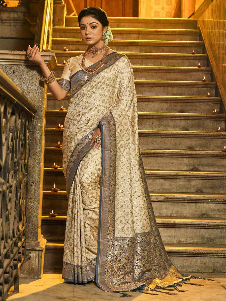 Off-White Banarasi Silk Handwoven Festival Wedding Fancy Heavy Border Saree