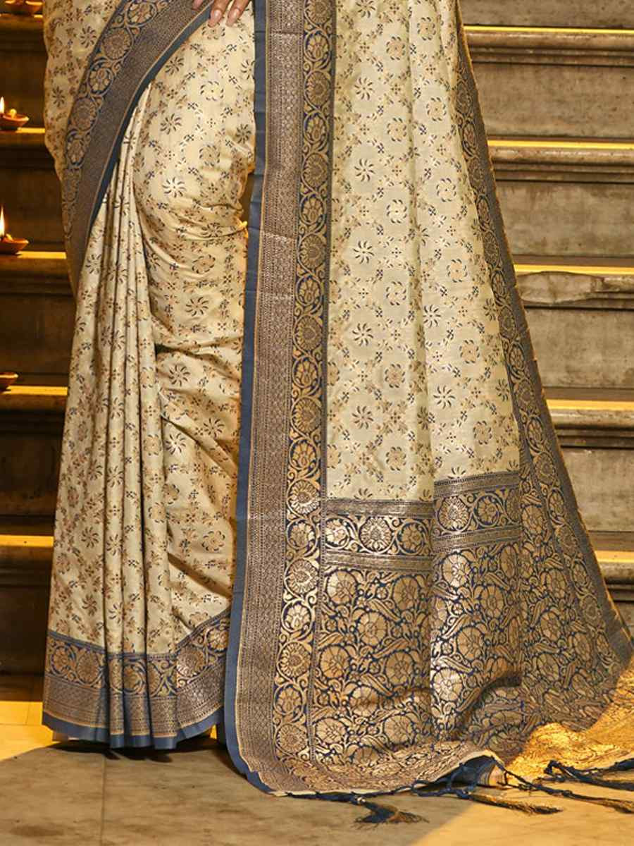 Off-White Banarasi Silk Handwoven Festival Wedding Fancy Heavy Border Saree