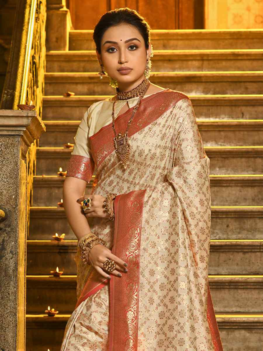 Off-White Banarasi Silk Handwoven Festival Wedding Fancy Heavy Border Saree