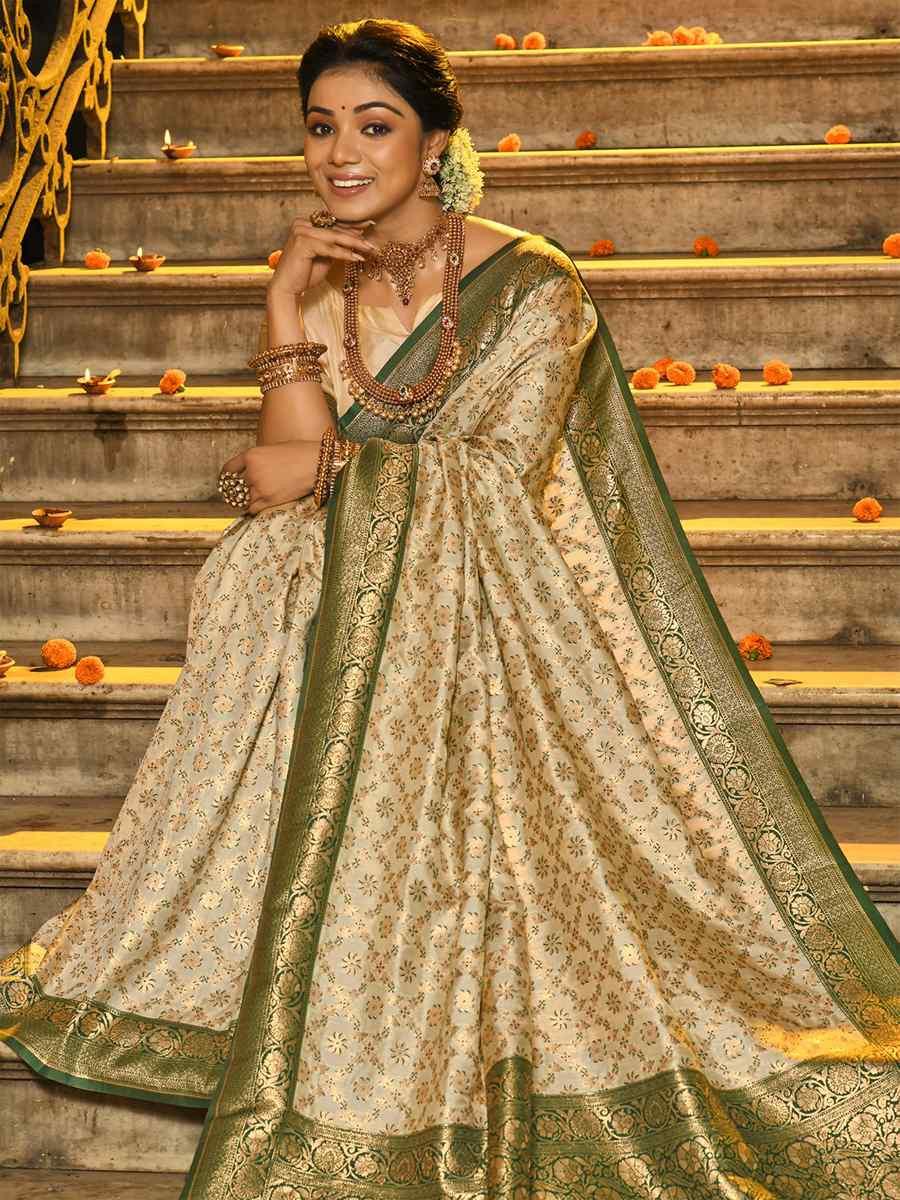 Off-White Banarasi Silk Handwoven Festival Wedding Fancy Heavy Border Saree