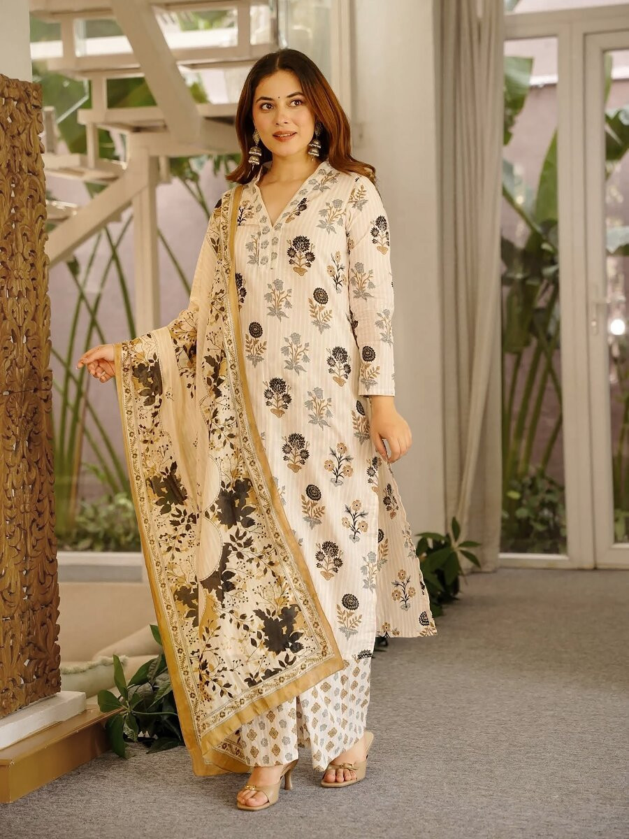 Off White Cambric cottan Printed Wedding Party Festival Casual Ready Palazzo Pant Salwar Kameez