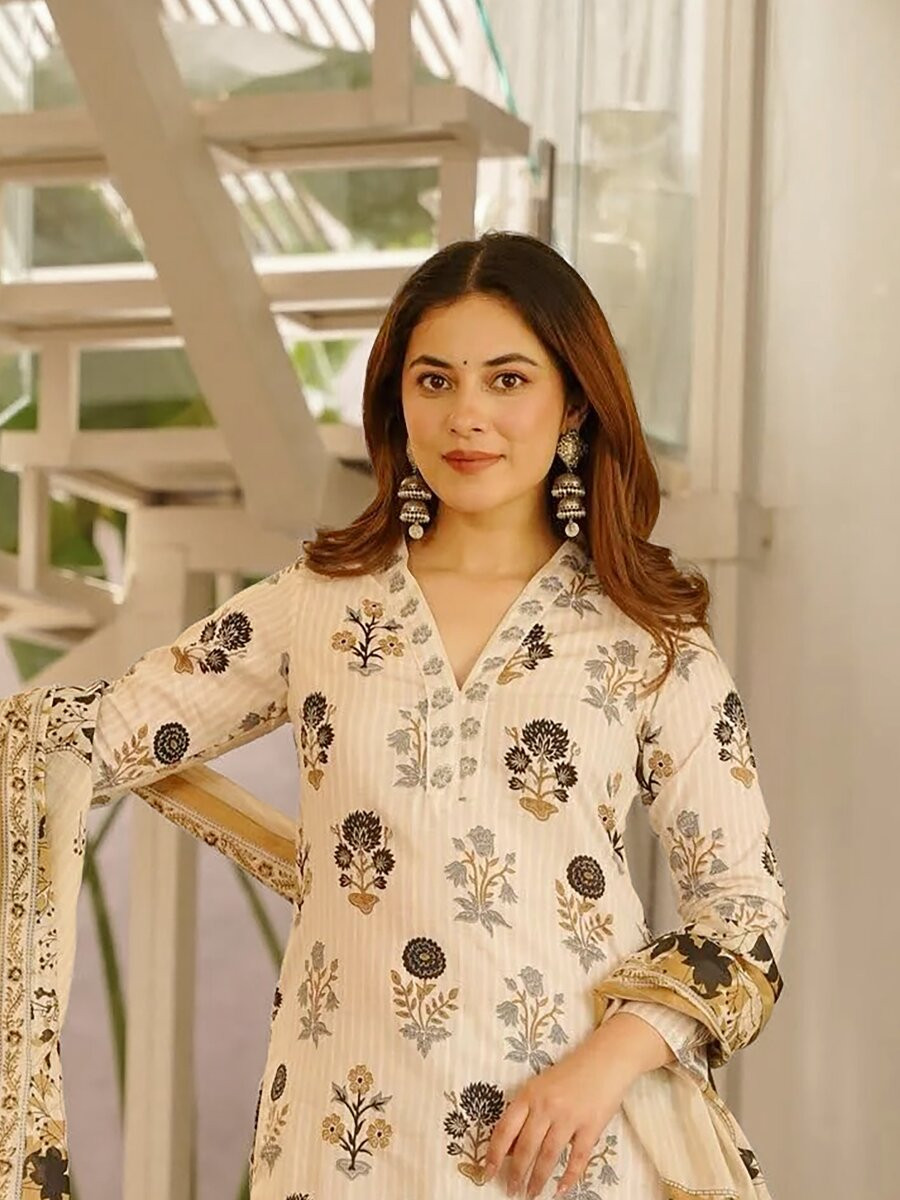 Off White Cambric cottan Printed Wedding Party Festival Casual Ready Palazzo Pant Salwar Kameez