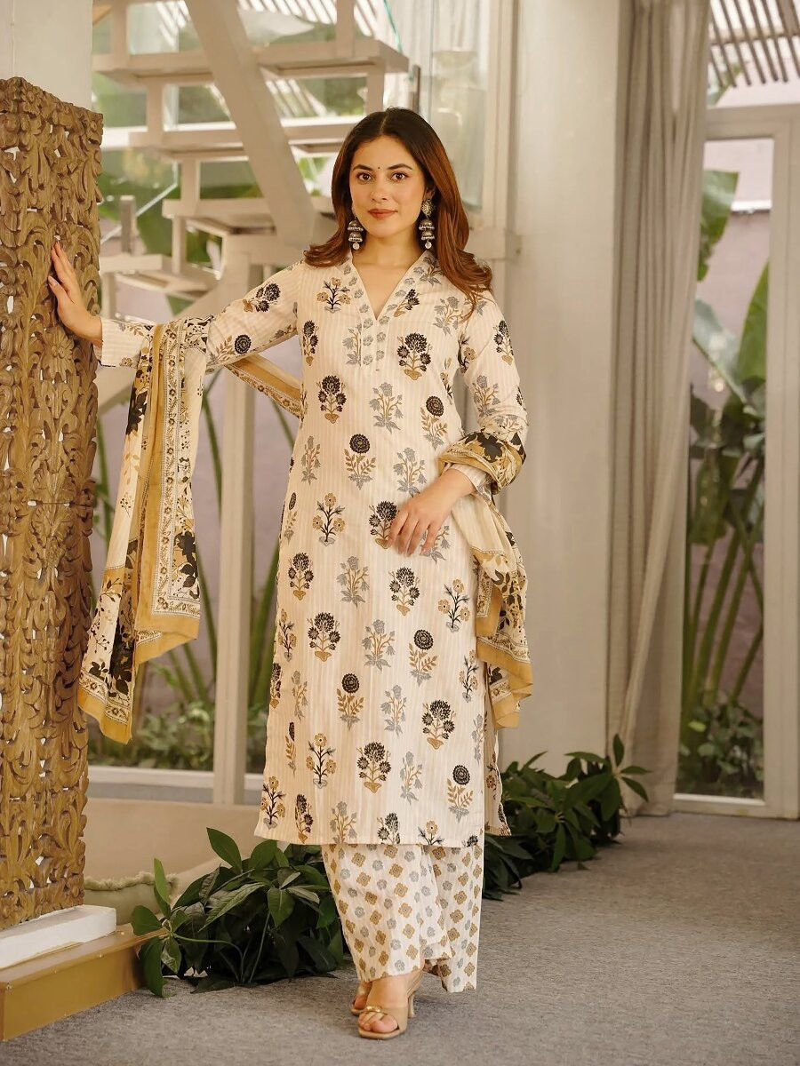 Off White Cambric cottan Printed Wedding Party Festival Casual Ready Palazzo Pant Salwar Kameez