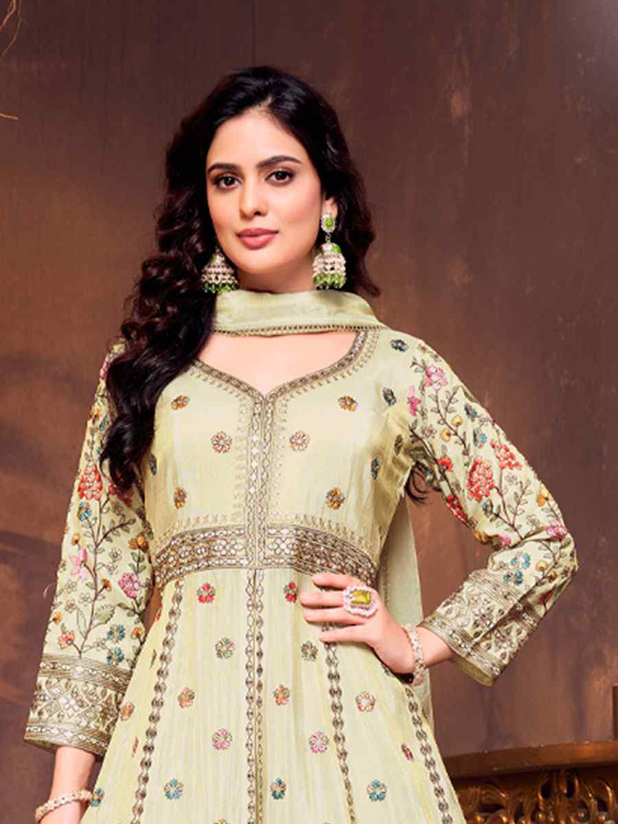 Off-White Georgette Embroidery Party Wedding Festival Casual Ready Lawn Salwar Kameez