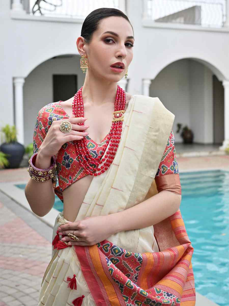 Off-White Khadi Raw Silk Handwoven Casual Reception Festival Wedding Fancy Classic Style Sarees