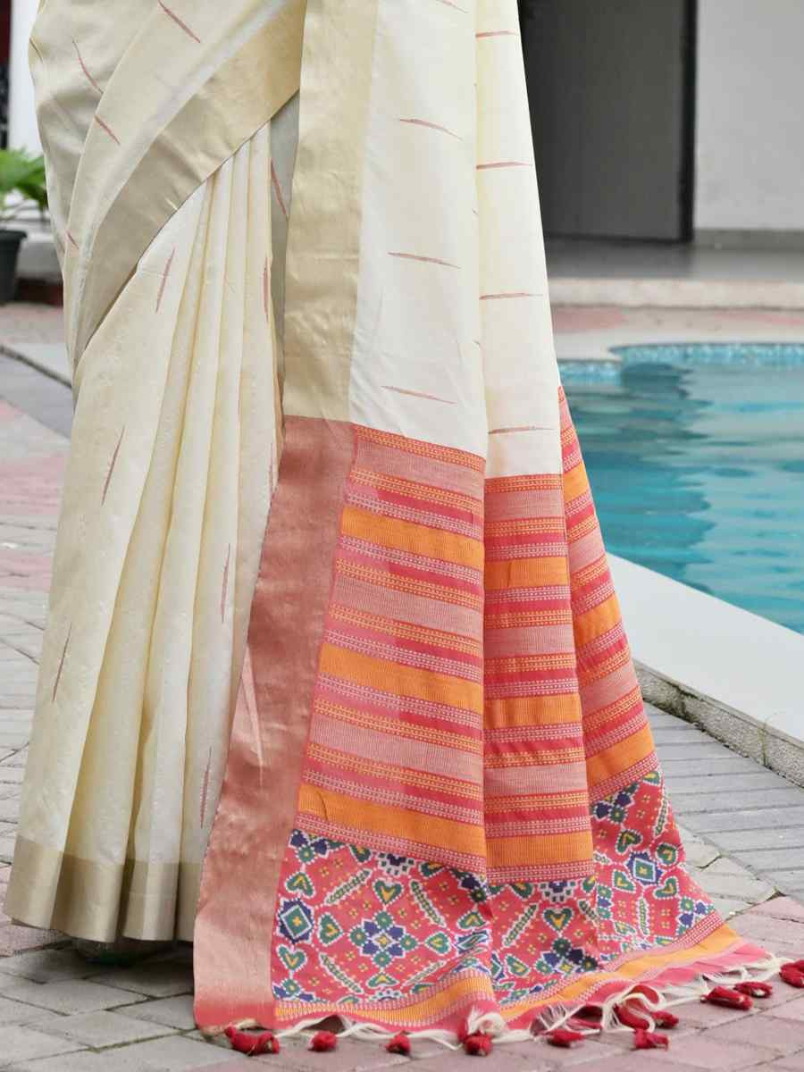Off-White Khadi Raw Silk Handwoven Casual Reception Festival Wedding Fancy Classic Style Sarees