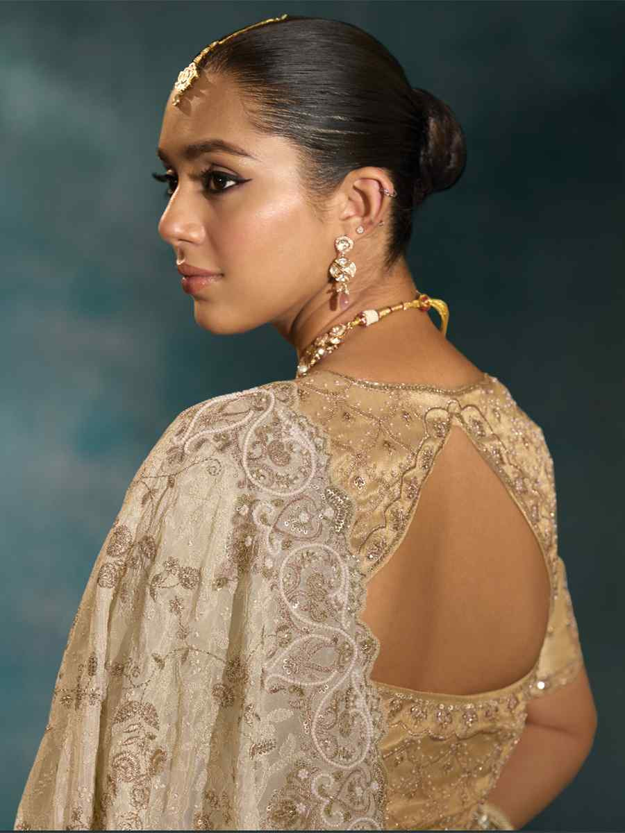 Off-White Pure Banarasi Jari Embroidery Bridal Reception Festival Wedding Fancy Heavy Border Saree