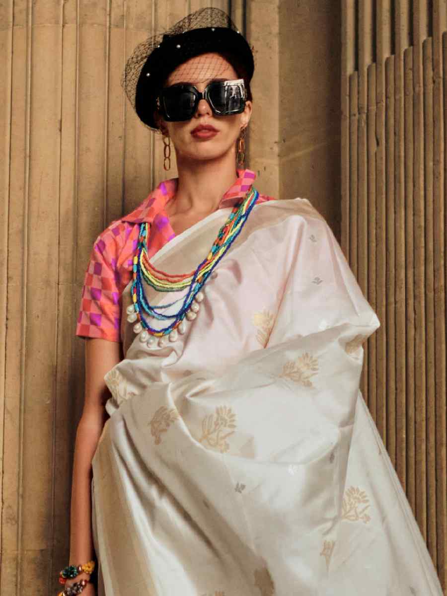 Off White Silk Handwoven Casual Festival Classic Style Saree