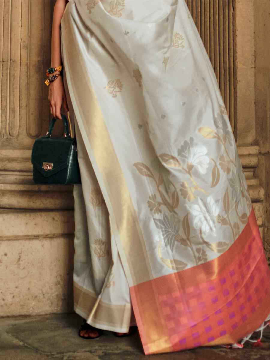Off White Silk Handwoven Casual Festival Classic Style Saree