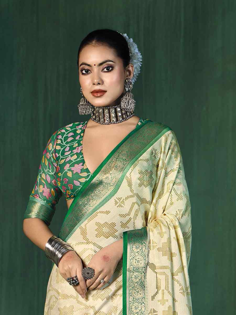 Off-White Silk Handwoven Festival Wedding Fancy Heavy Border Saree