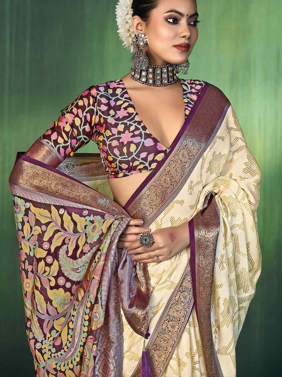 Off-White Silk Handwoven Festival Wedding Fancy Heavy Border Saree