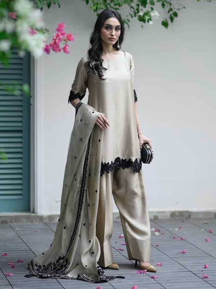 Off-White Star Georgette Embroidered Festival Mehendi Ready Farsi Salwar Kameez