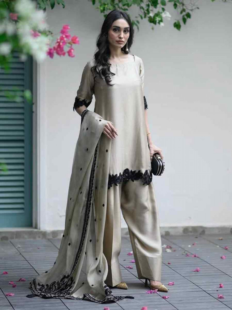 Off-White Star Georgette Embroidered Festival Mehendi Ready Farsi Salwar Kameez