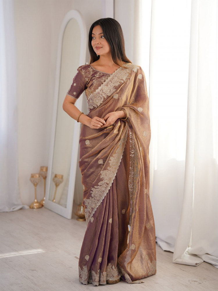 Image of Onion Pink Fendy Crush Silk Embroidery Zari Wedding Festival Party Wear Heavy Border Sarees